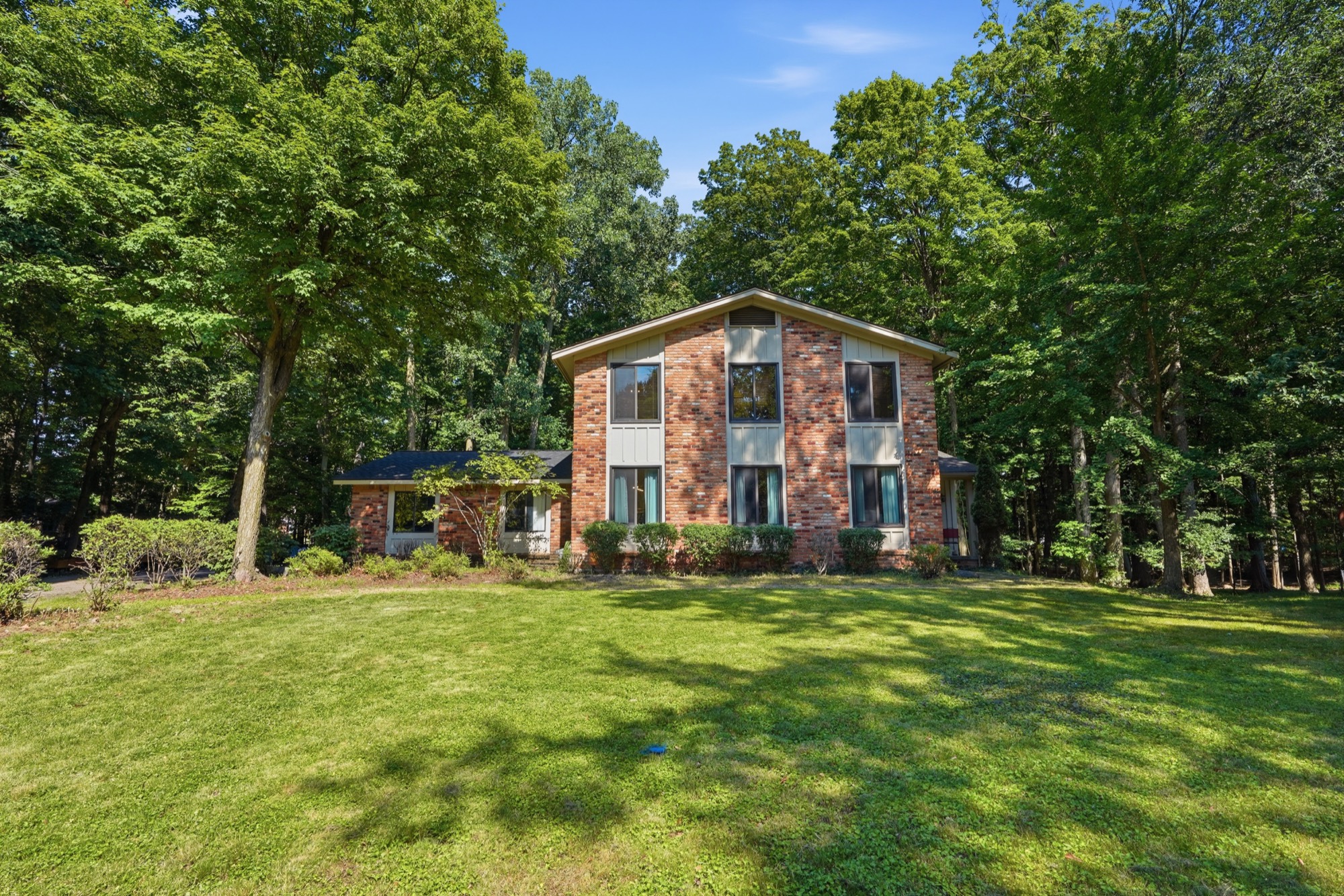 Front exterior of 21542 Beauford Court in Northville, Michigan